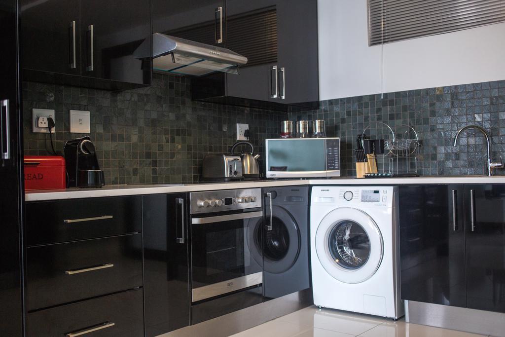 Apartment 64 At 77 On Independence Ave Windhuk Zewnętrze zdjęcie